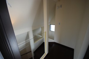 e794bbe5838f-024